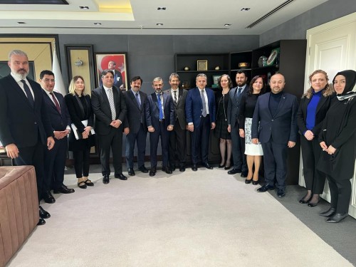 Sn. Dr. Asım Hocaoğlu ve Sn. Dr. Ecz. Sevil Azak Sungur’u Ziyaret